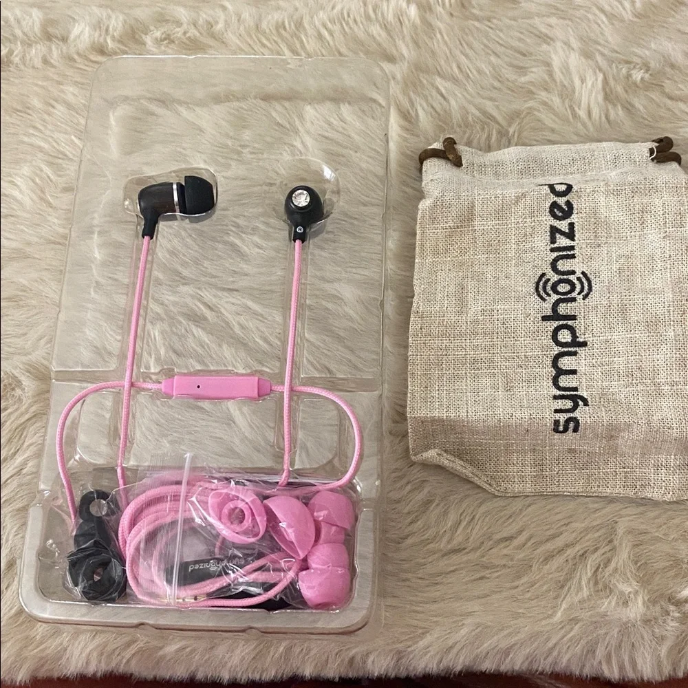 Pink In-Ear Headphones